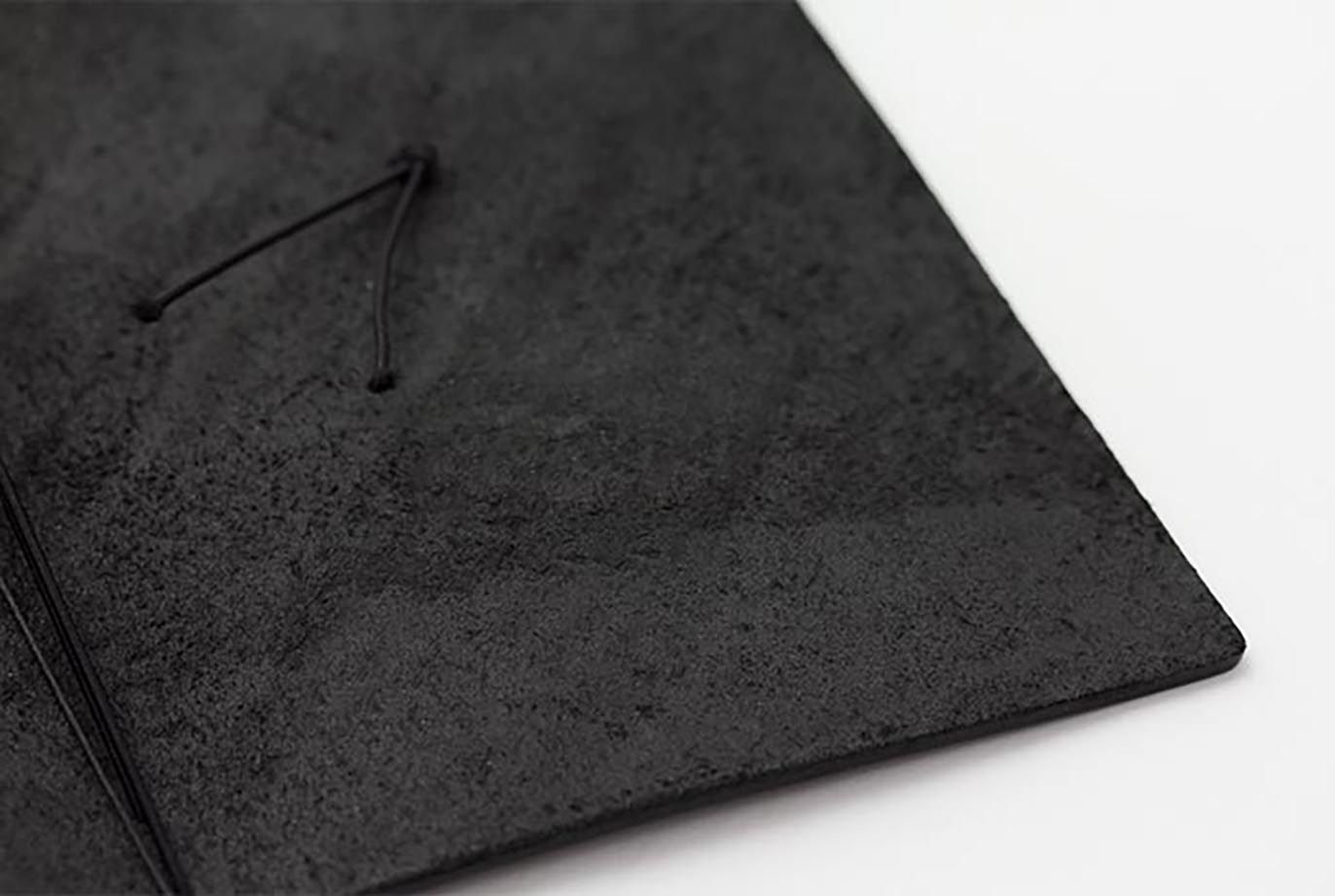 TRAVELER'S COMPANY | Traveler's Notebook Regular - Negro - Imagen 5