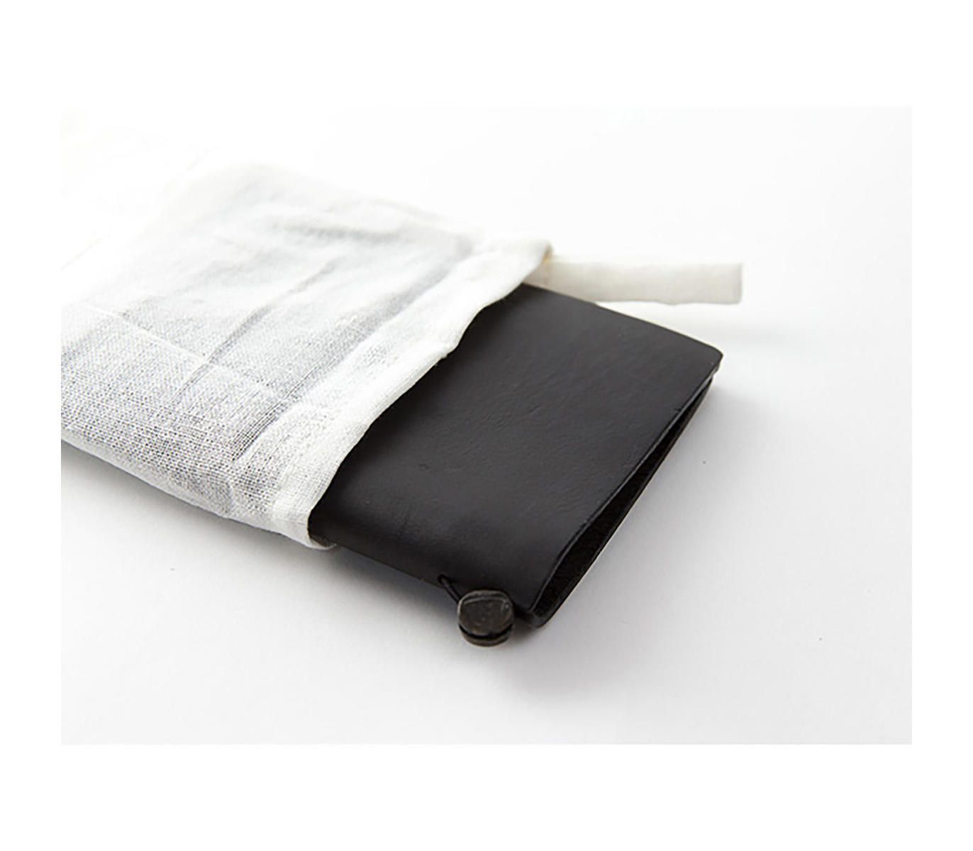 TRAVELER'S COMPANY | Traveler's Notebook Passport - Negro - Imagen 3