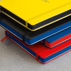 LEUCHTTURM1917 | Cuaderno A5 Malla Puntos MEDIUM - BAUHAUS - Rojo