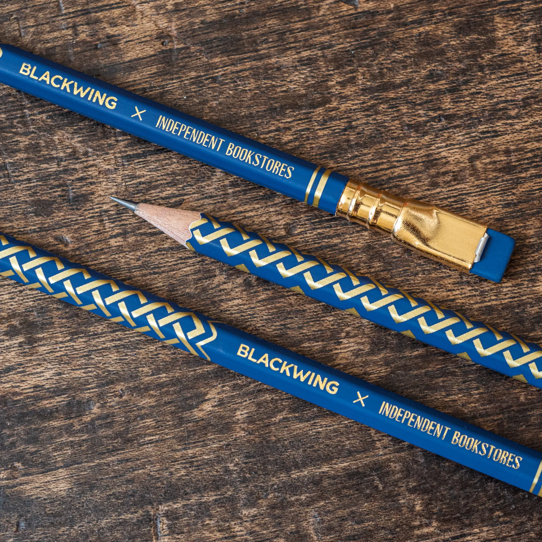 BLACKWING | Independent Bookstore Day 2024 – Caja 12 Lápices – (Firme – 2B) - Imagen 3