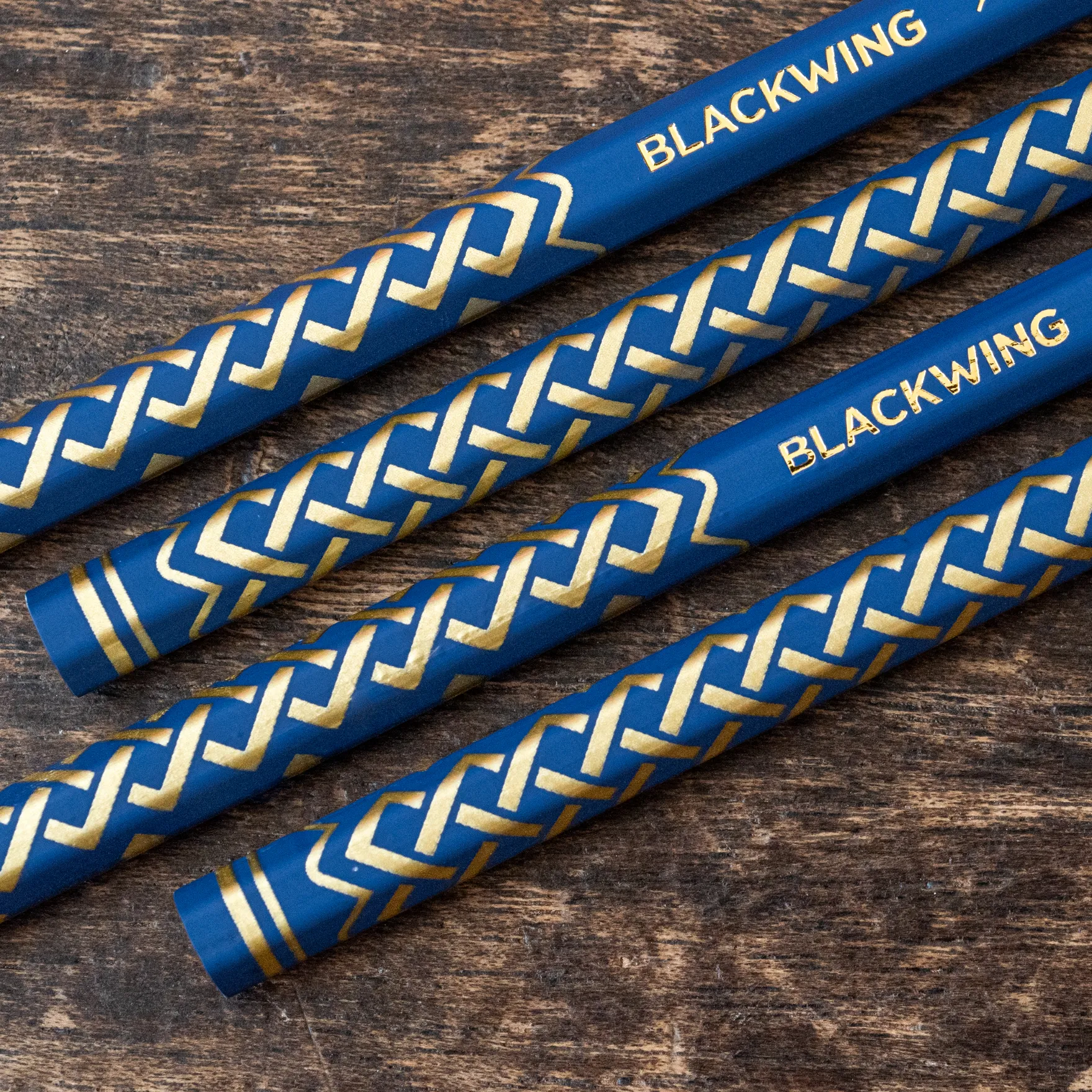 BLACKWING | Independent Bookstore Day 2024 – 1 Lápiz – (Firme – 2B) - Imagen 4