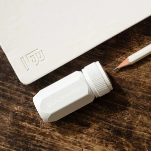 BLACKWING | Sacapuntas un paso Aluminio - Blanco Metalizado (Punta larga)