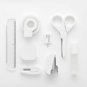 PLUS | Kit de Papelería TEAM DEMI (8 artículos) - Blanco