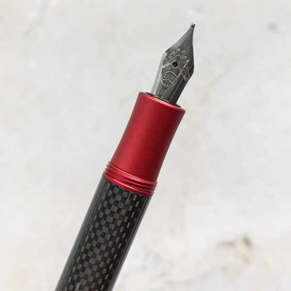 KAWECO | Pluma Estilográfica SPORT Aluminio Carbono - Roja - Imagen 3
