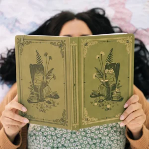 ARCHER & OLIVE | Cuaderno cuadrado (20x20 cm) Malla Puntos - Literary Frog