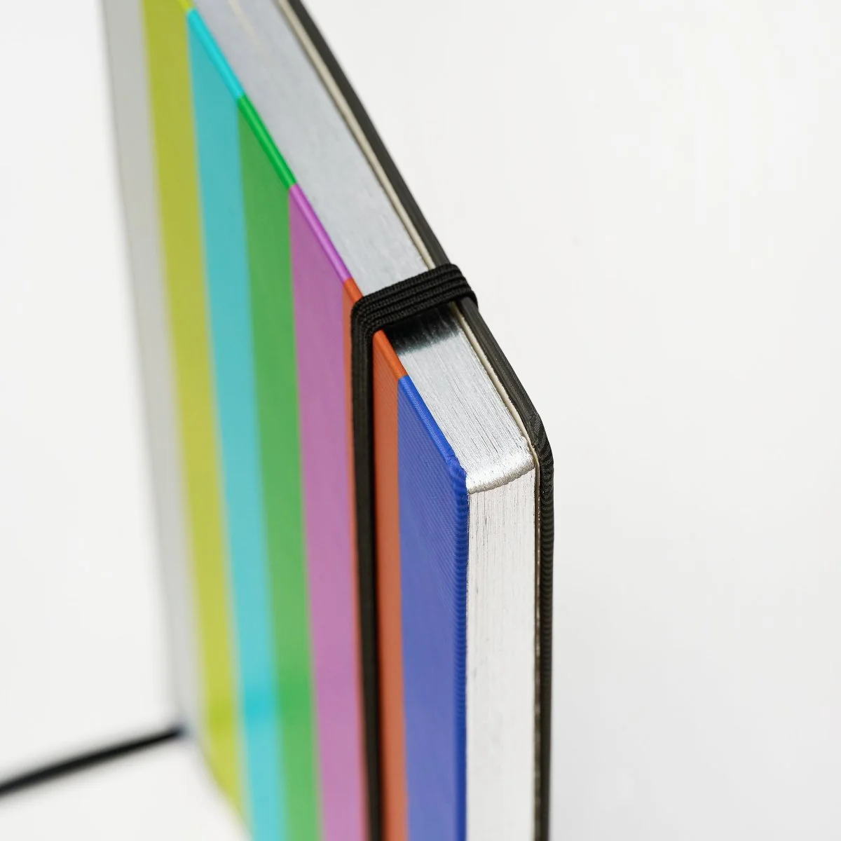 BLACKWING | Cuaderno Rayado A5 + Lápiz - Volumen 343 Broadcast TV - Imagen 4