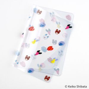 HOBONICHI | Funda Protectora Transparente A5 - COVER ON COVER A5 Keiko Shibata (Dog Ears Fluttering in the Wind)