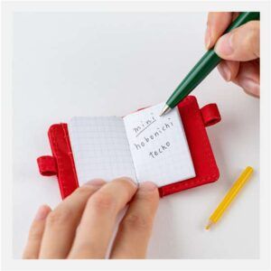 HOBONICHI | Llavero Mini Agenda - Mini Keychain (Red)