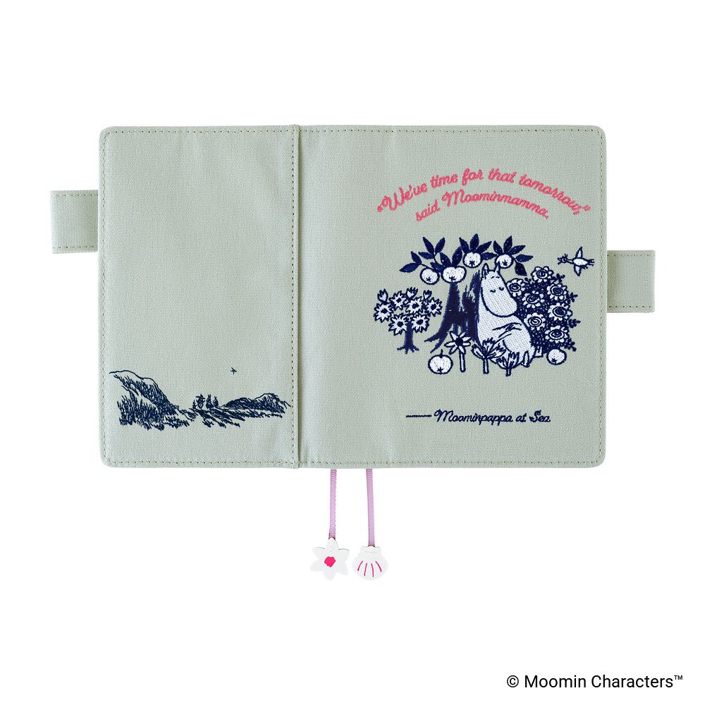 HOBONICHI | Funda COVER Original A6 - Moomin (My Yard - Pale Mint) - Imagen 3