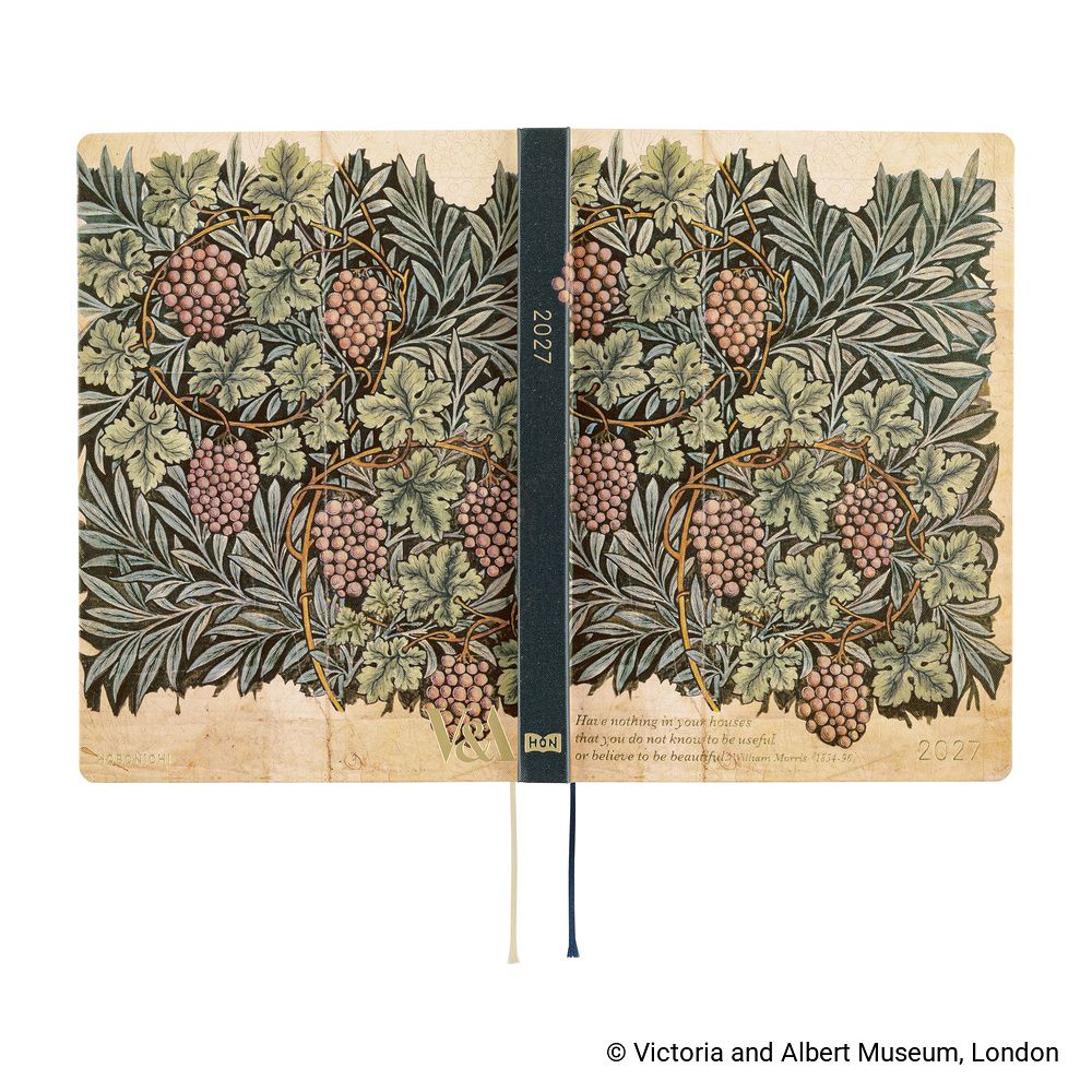 HOBONICHI | Agenda 2027 Diaria HON A5 – V&A Series (Vine) ENG - Imagen 3