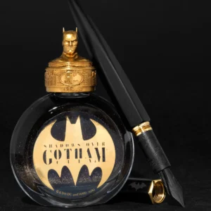 [PREVENTA] FERRIS WHEEL PRESS | BATMAN Shadows over Gotham City - Set Pluma Marquise+ Tintero 38 ml – Batman