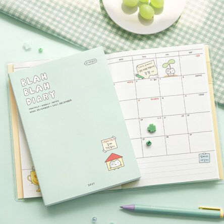 [PREVENTA] ICONIC | Agenda 2027 Semanal B6 BLAH BLAH DIARY – 02 Cream Mint